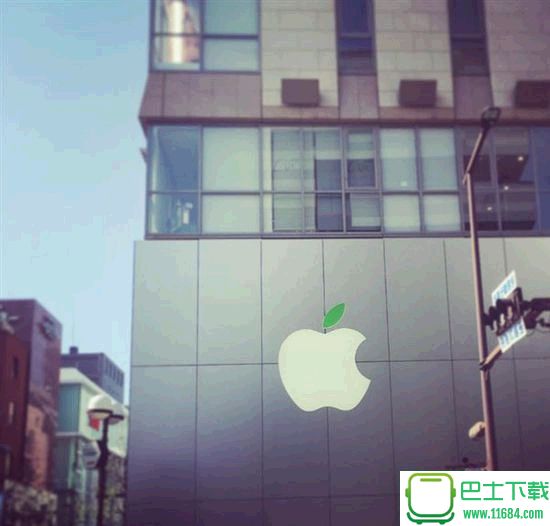 今天 全世界的苹果Logo都变绿了！